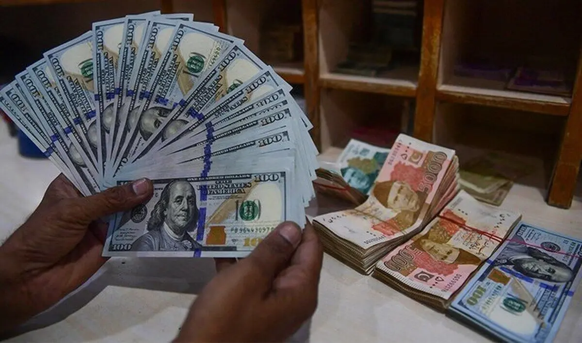 وضعیت بحرانی پاکستان پس از قاچاق روزانه دلار به افغانستان