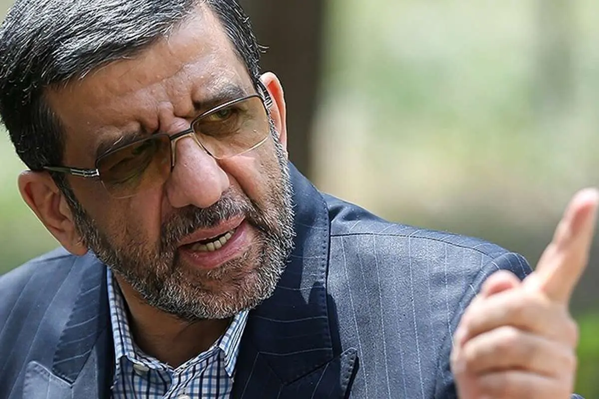 ضرغامی: منتقدانم را دوست دارم/ اول بخوانند بعد نقد کنند