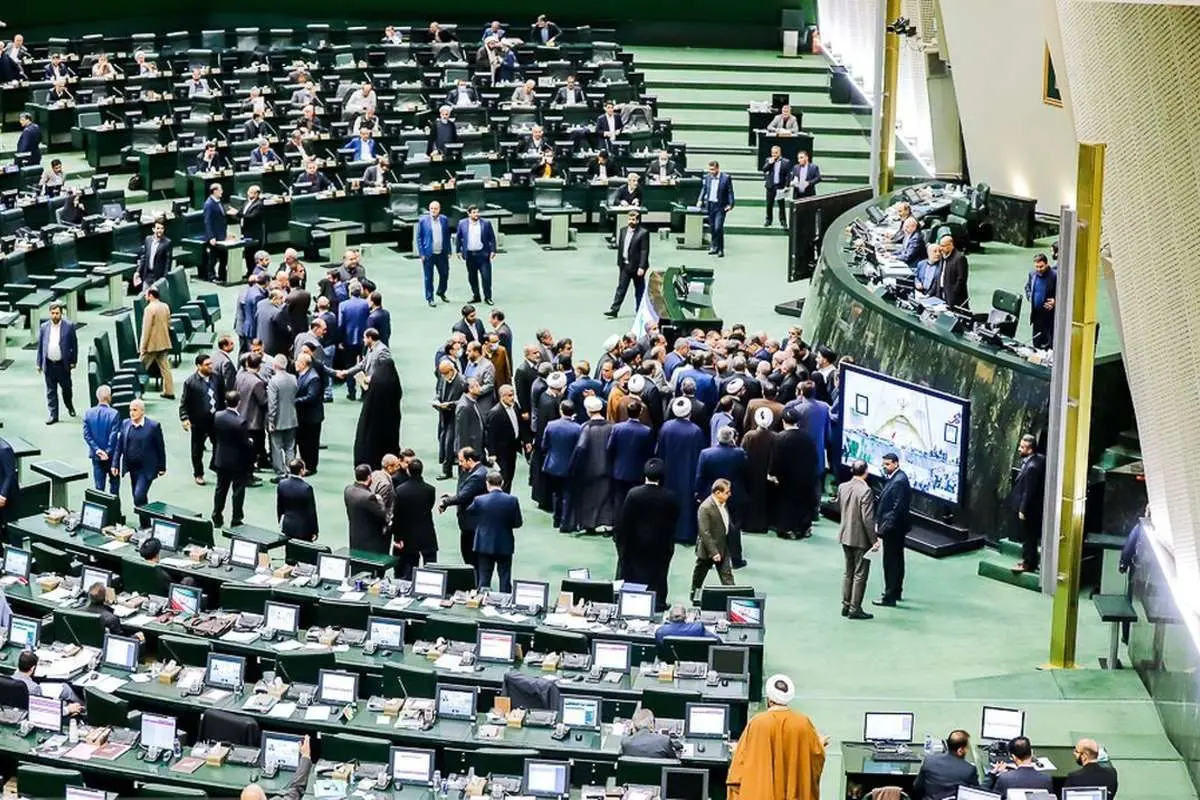 بیانیه نمایندگان مجلس در قدردانی از «فرمان تاریخی» عفو رهبری