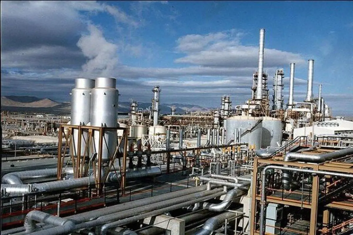 درخواست پتروشیمی‌ها برای اصلاح نرخ خوراک گاز