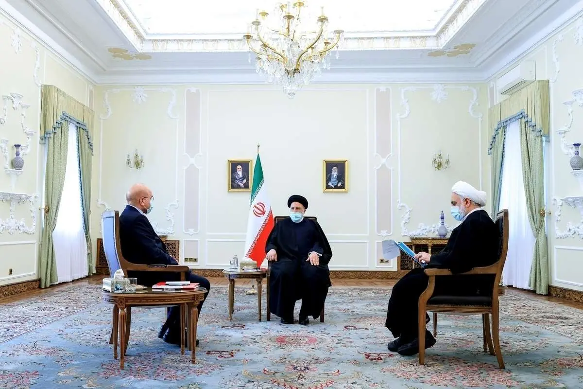 انتقاد روزنامه جمهوری اسلامی از سران قوا: چرا سکوت کردهاید؟