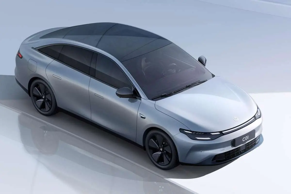 (تصاویر) لیپ C01؛ سدان جدید چینی که طراحی متفاوتی دارد!