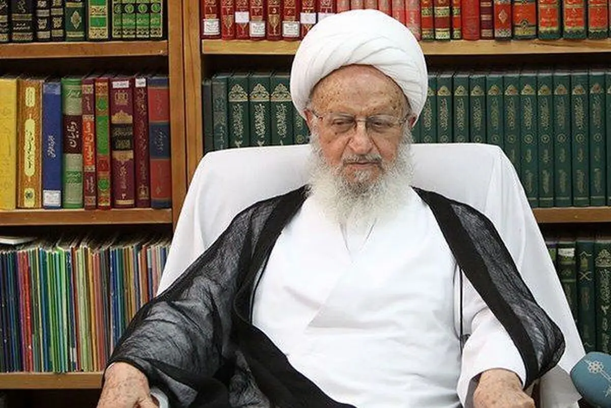 آیت‌الله مکارم: مملکت با «شعار» اداره نمی‌شود!/ درست است برخی مسئولان در رفاه باشند، این همه مردم محروم؟