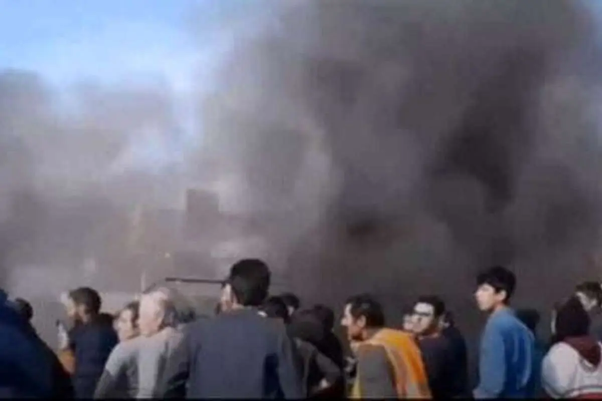 (ویدئو) آتش سوزی ۲ چادر زلزلهزدگان در خوی