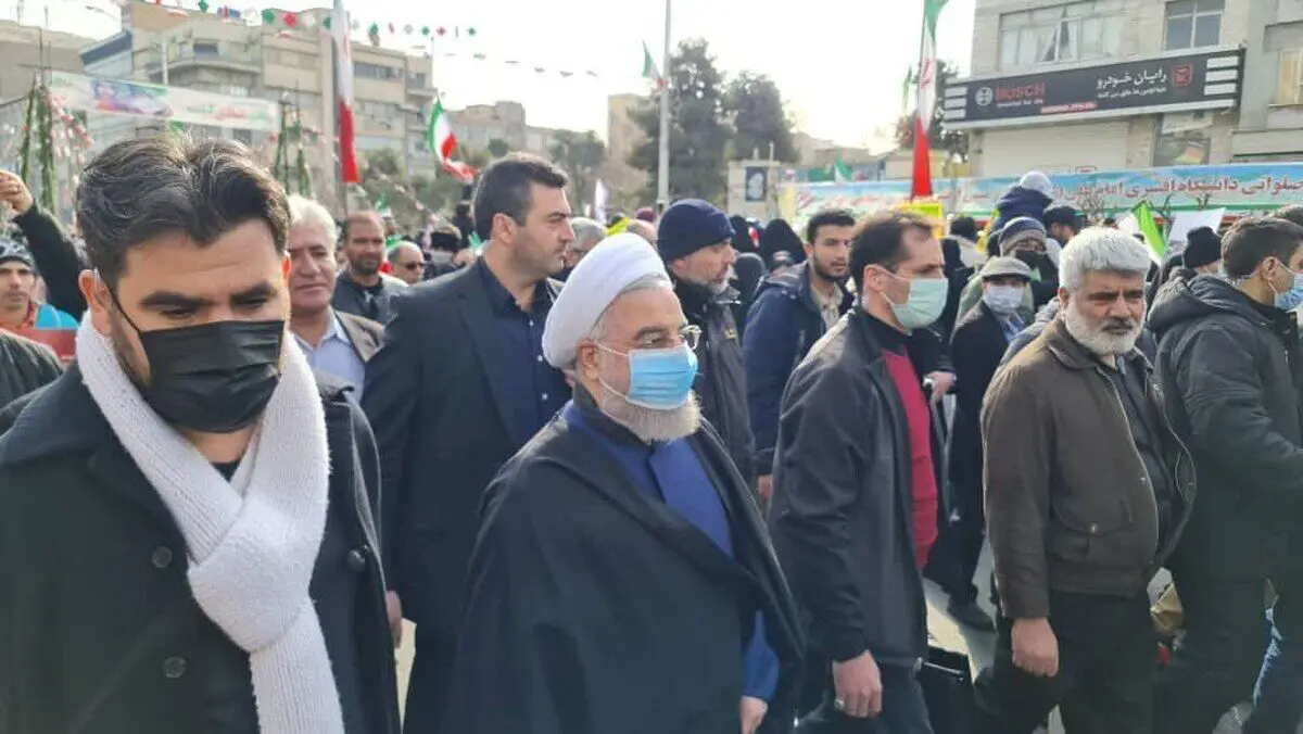 (تصویر) حسن روحانی در راهپیمایی ۲۲ بهمن
