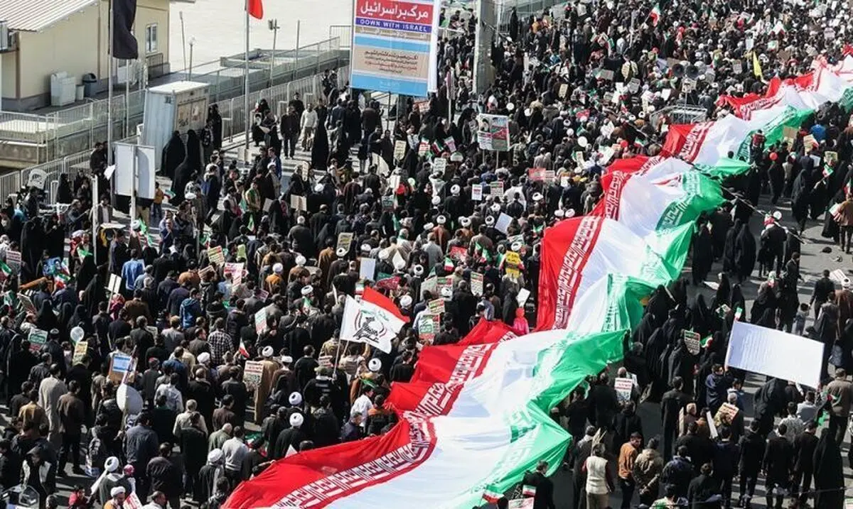 (ویدئو) حضور مردم در مراسم سالگرد پیروزی انقلاب اسلامی