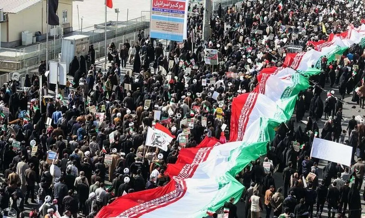 (ویدئو) حضور مردم در مراسم سالگرد پیروزی انقلاب اسلامی