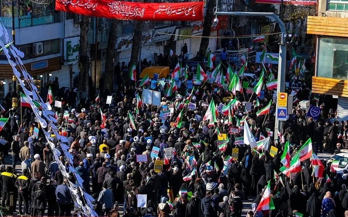 قطعنامه سراسری ۲۲ بهمن ۱۴۰۱؛ تأکید بر بازسازی انقلابی، ترمیم اجتماعی جامعه و رفع فشار‌های معیشتی