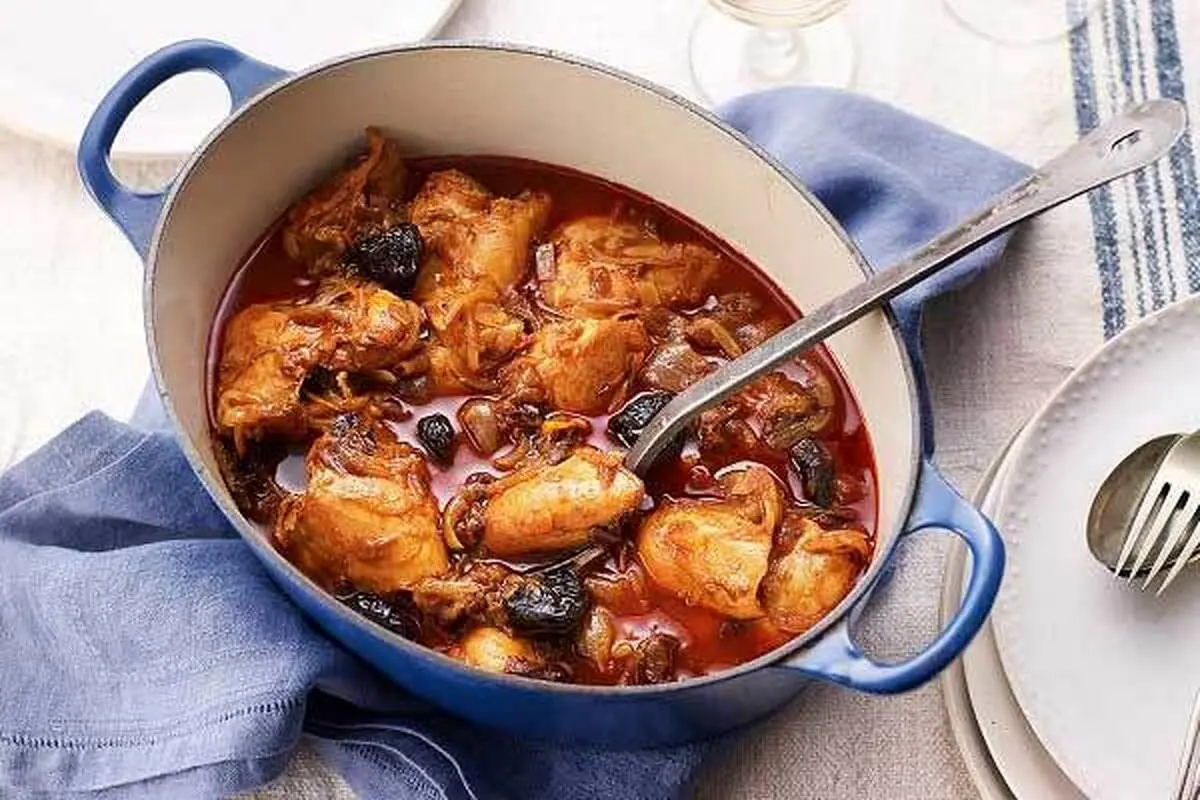 طرز تهیه خورش آلو مازندرانی؛ معجونی از رنگ و مزه