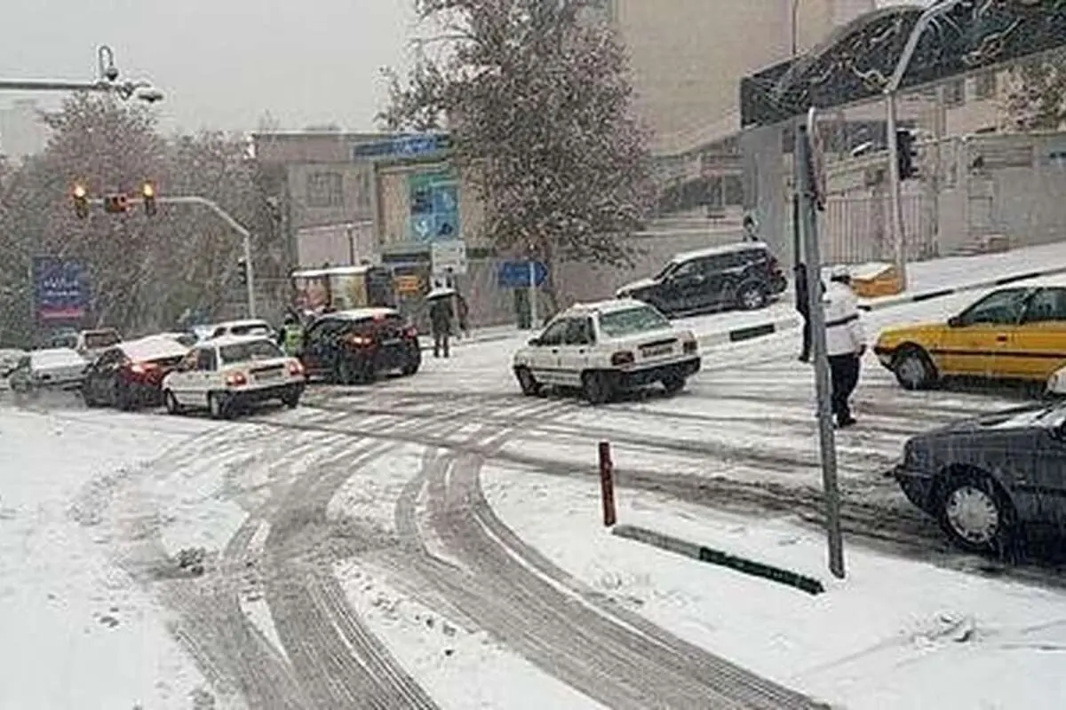 هشدار و آمادهباش برای بارش سنگین برف در تهران