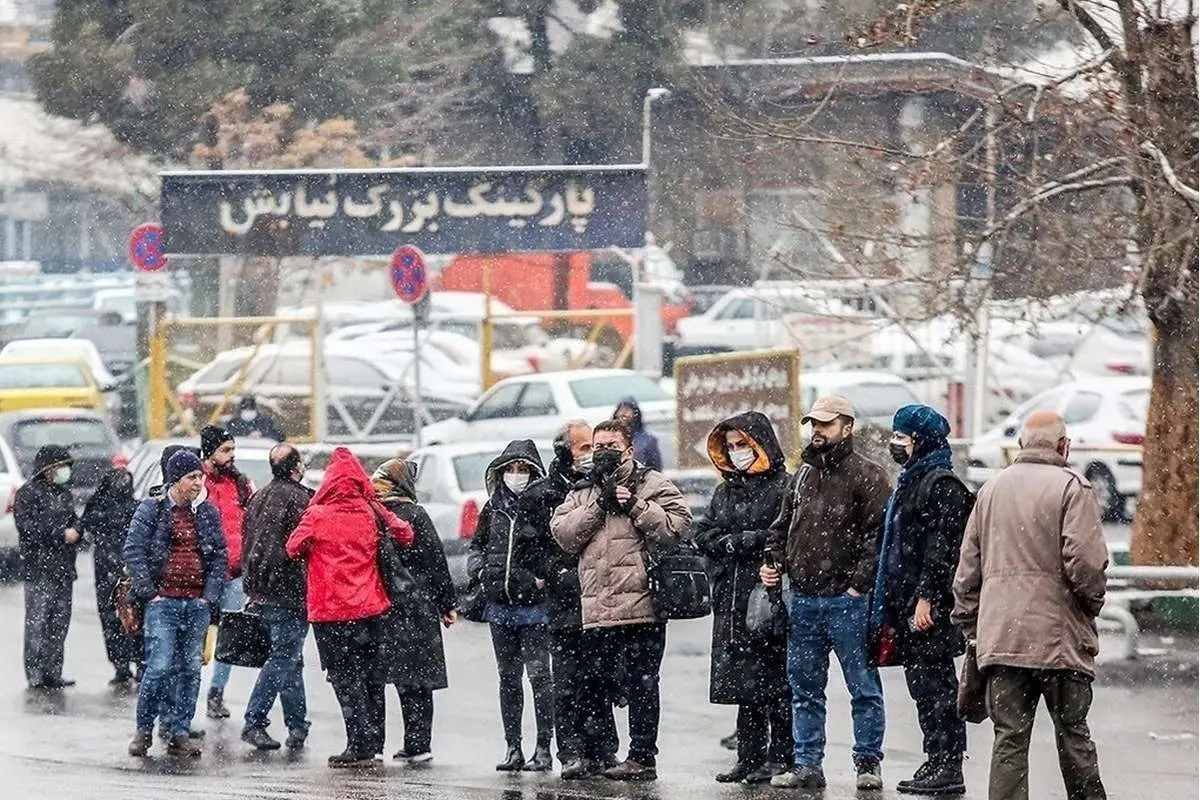 تداوم بارش برف و باران در تهران/ خطر ریزش بهمن در ارتفاعات