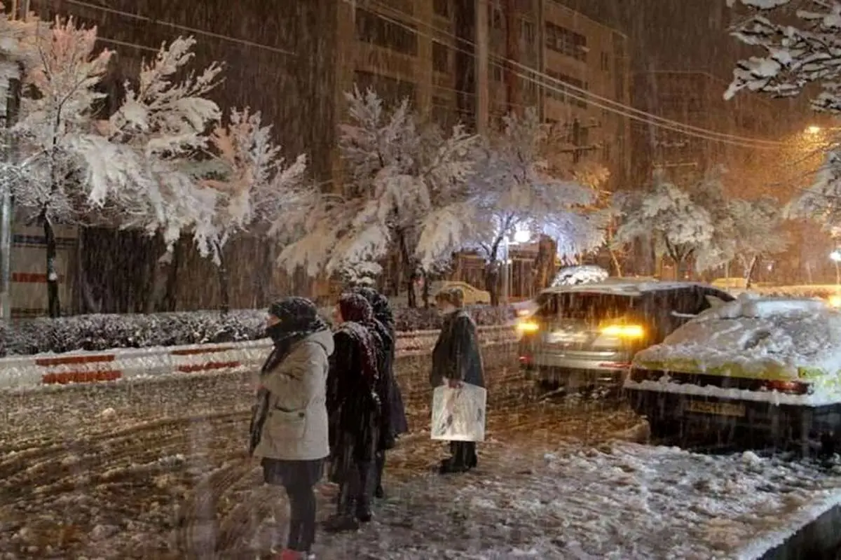 بارش برف در تهران تا چه زمانی ادامه دارد؟