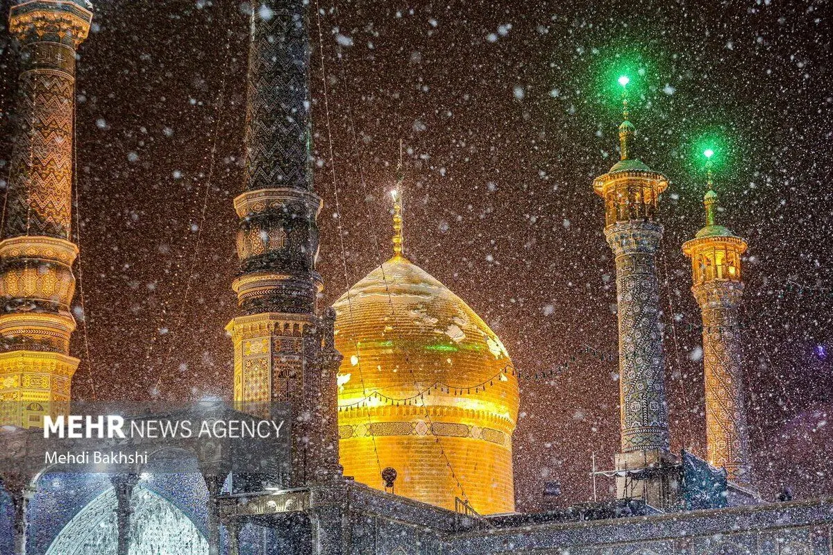 (تصاویر) شب برفی جمکران و حرم حضرت معصومه(س)