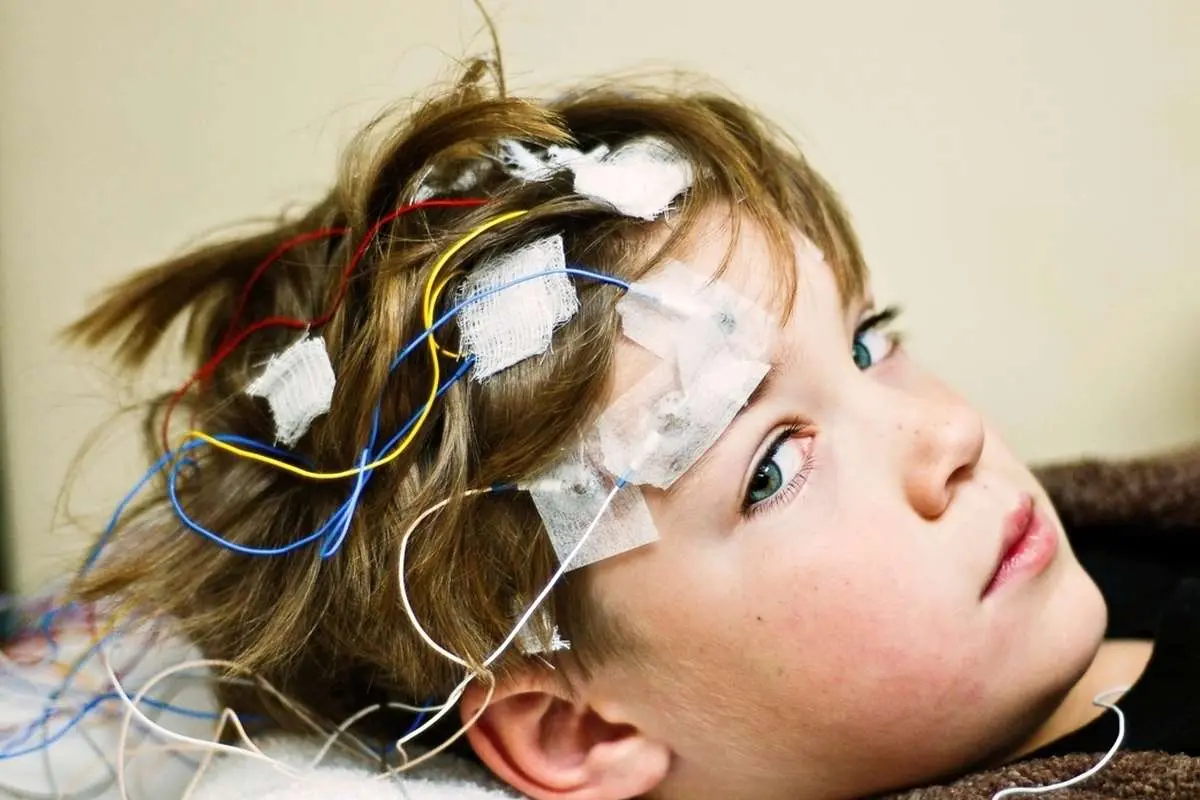 آیا این بیماران با جن همنشین شده‌اند؟!