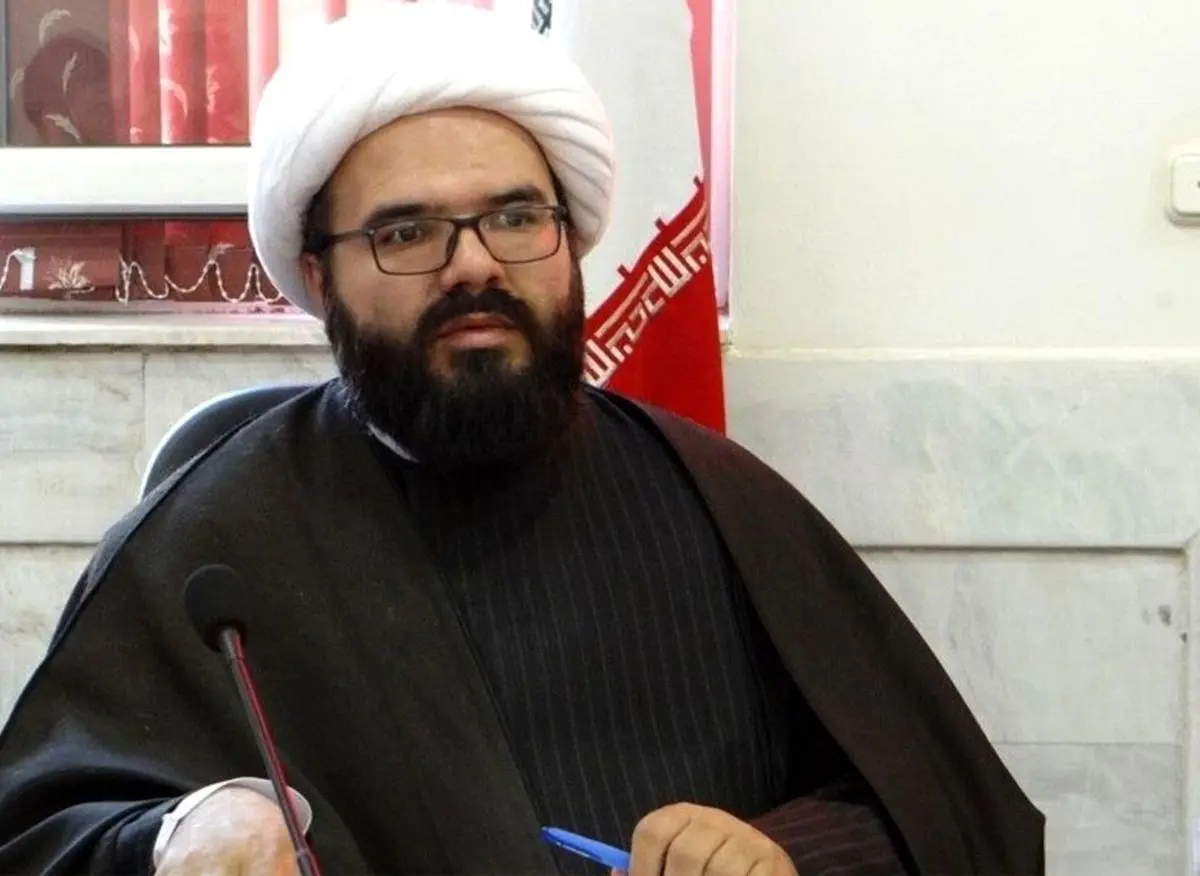 نماینده مجلس: افتادن روسری دختران در مدارس ممنوع نیست