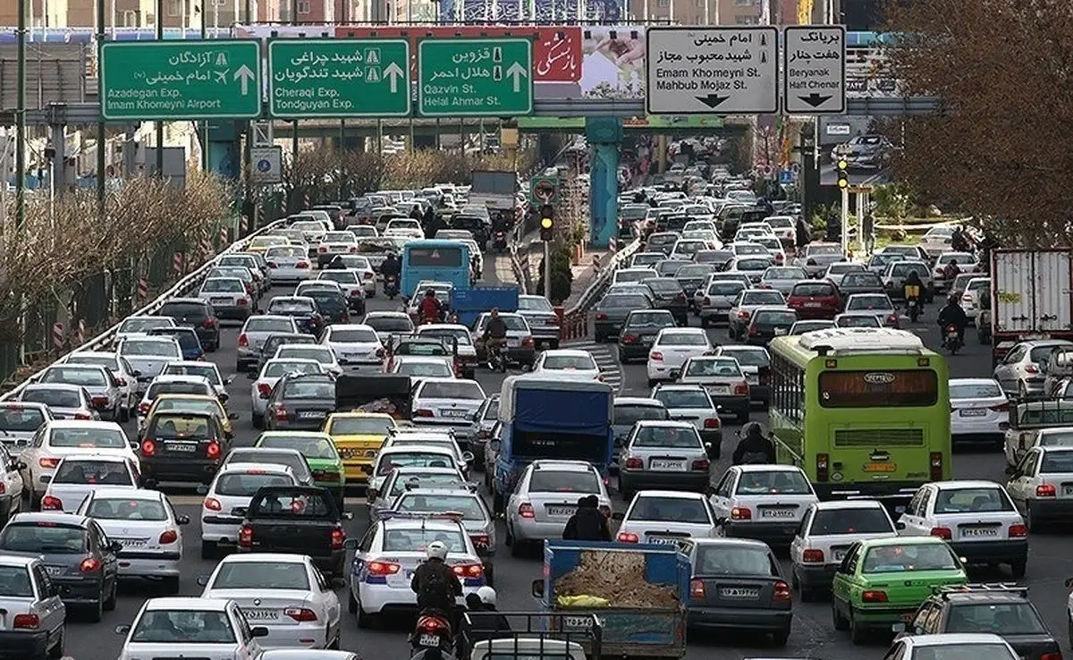 آخرین وضعیت ترافیکی تهران در روز برف و بارانی؛ ترافیک کدام بزرگراه‌ها سنگین‌تر است؟