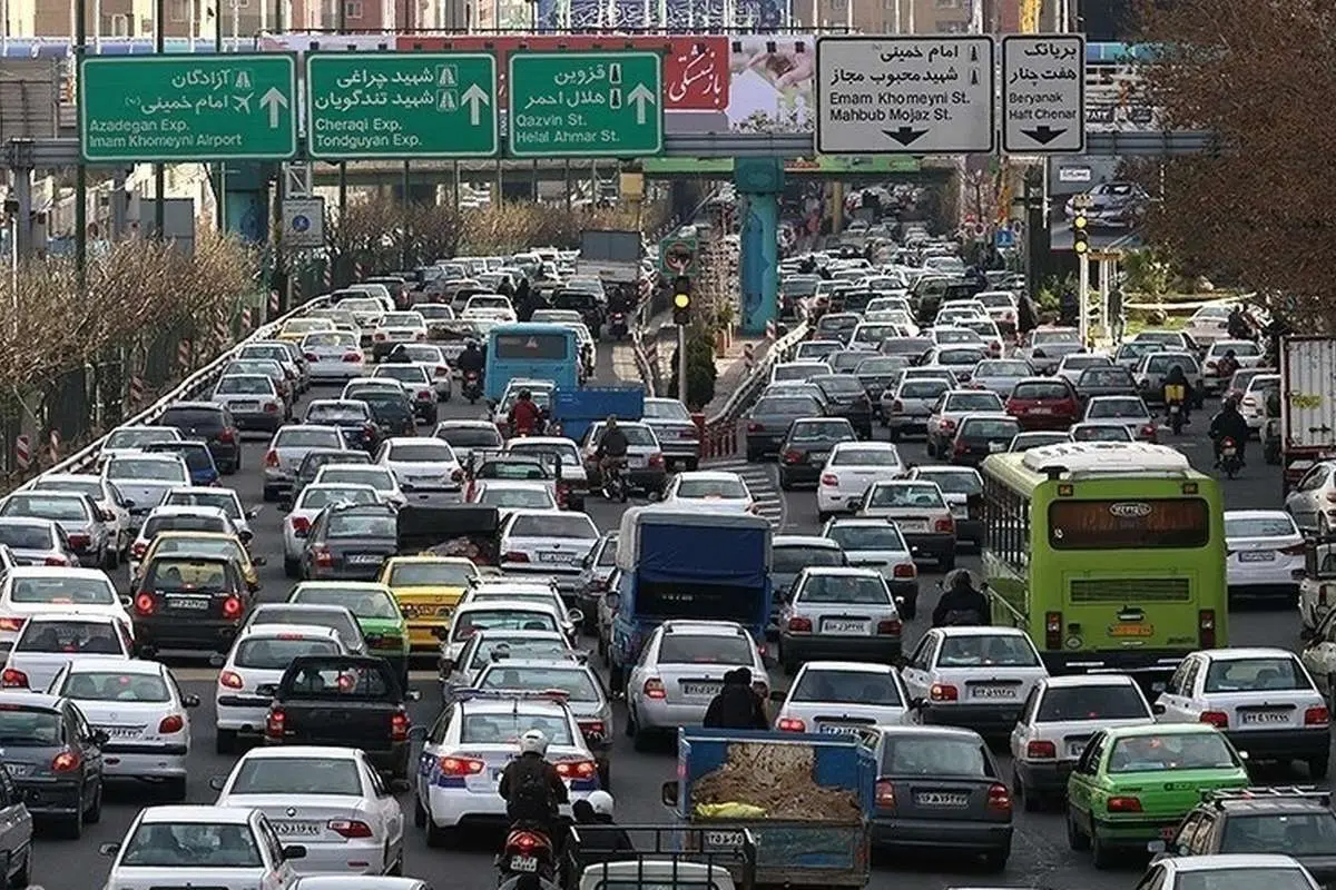 آخرین وضعیت ترافیکی تهران در روز برف و بارانی؛ ترافیک کدام بزرگراهها سنگینتر است؟