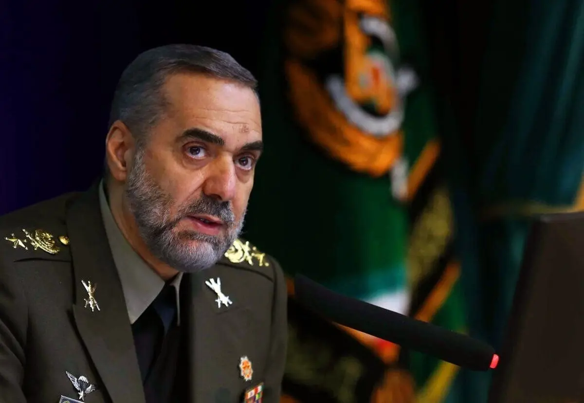 وزیر دفاع: حمله پهپادی به اصفهان، از روی «ضعف دشمن» است