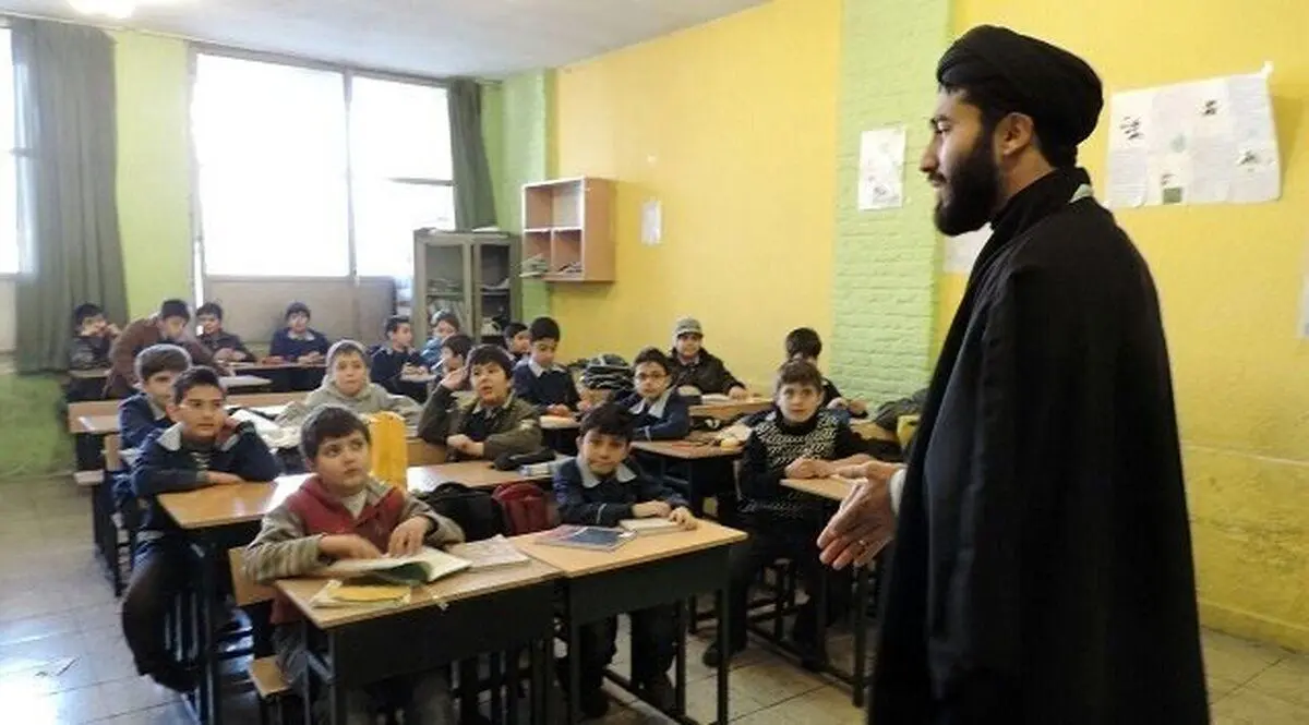 ۲۴ هزار روحانی در مدارس کشور فعالیت می‌کنند
