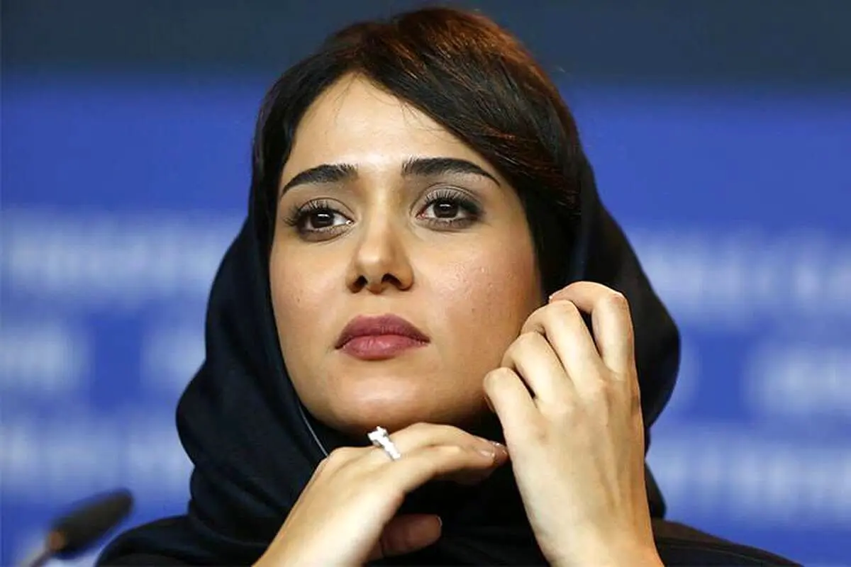 مهران رجبی صدای پریناز ایزدیار را هم درآورد