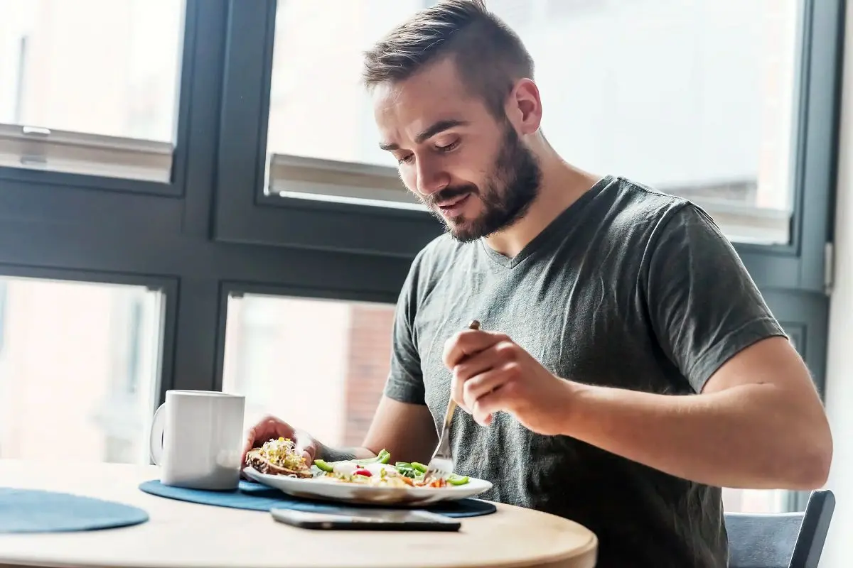 صبحانه نخوریم، لاغر می‌شویم؟