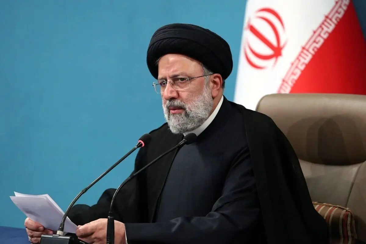 هشدار روزنامه جمهوری اسلامی به رئیسی: تا «دیر» نشده تیم اقتصادی و دیپلماسی را «تغییر» دهید