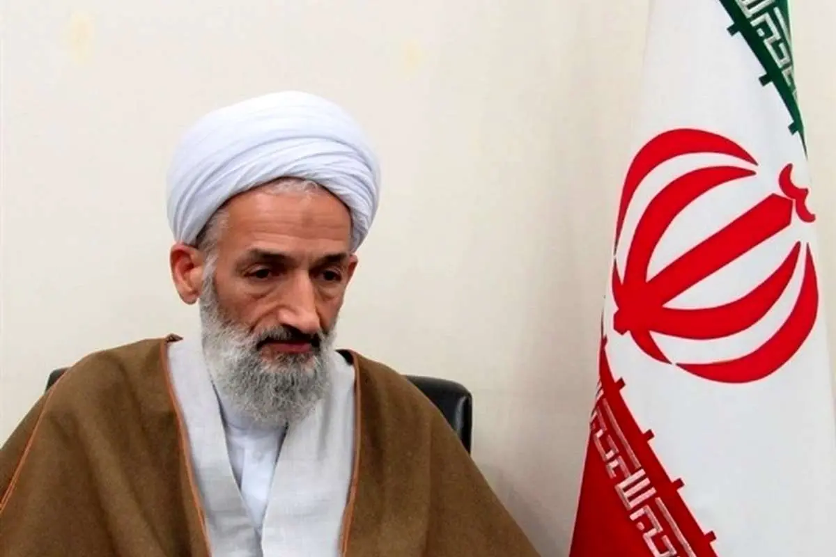 امام جمعه ساری: با مسأله کشف حجاب با قاطعیت برخورد شود/ نیروی انتظامی و بسیج باید برخورد جدی داشته باشند
