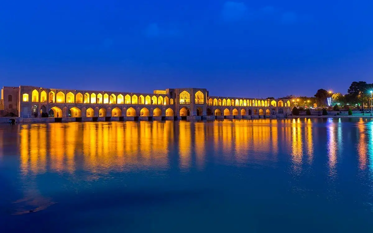 چه کسانی مانع آوازخوانی زیر پل خواجو شدند؟