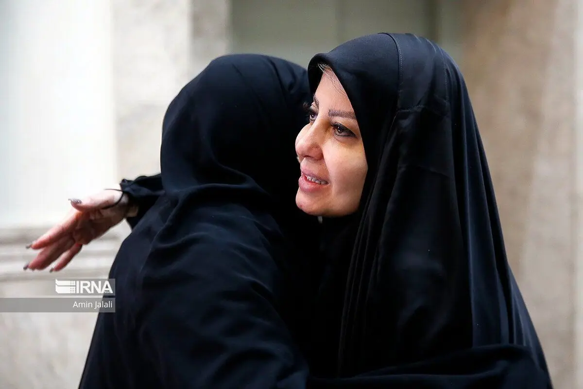 (تصاویر) سفیر فلسطین با چادر