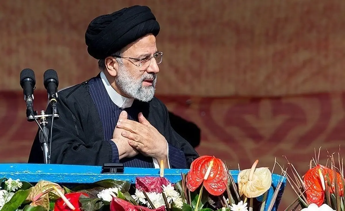 رییسی: کارنامه سپاه درخشان و افتخار آمیز است