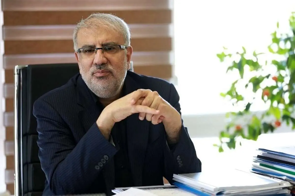 همه ارز هلدینگهای پتروشیمی و پالایشگاهی در مرکز مبادله عرضه میشود