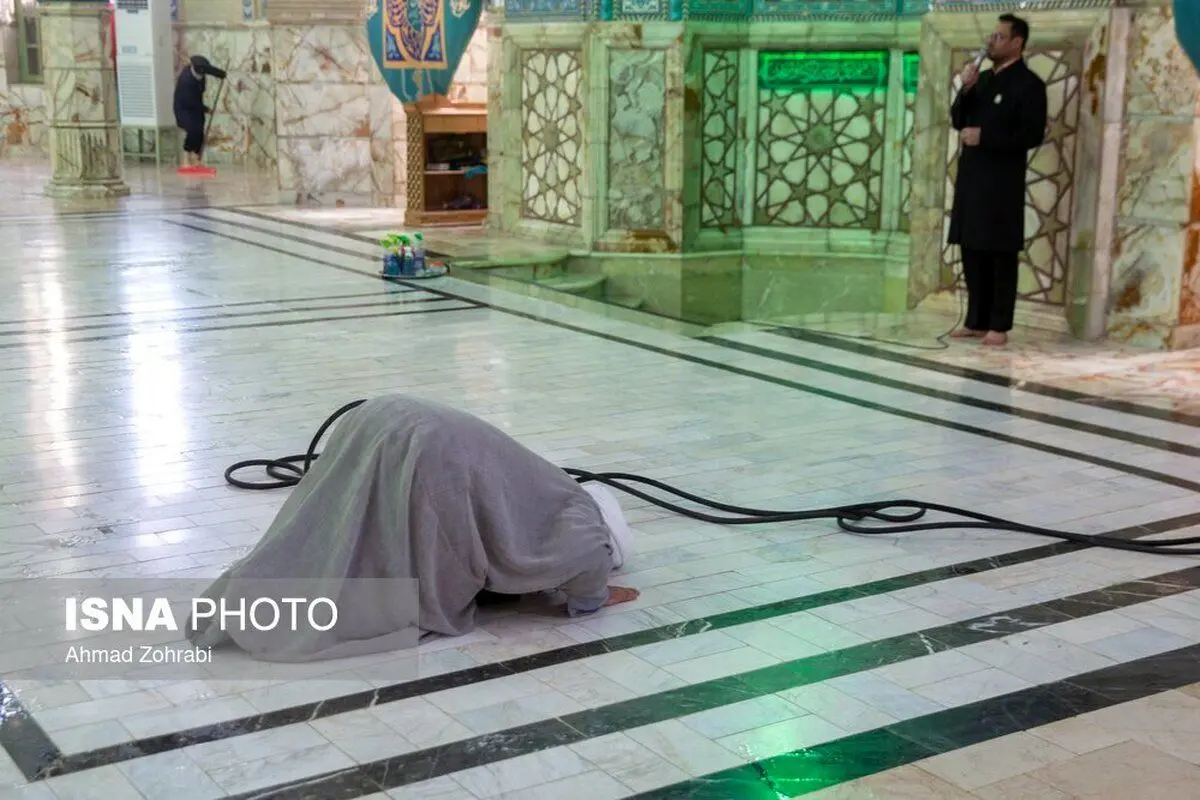 (تصاویر) غبارروبی مسجد جمکران در آستانه نیمه شعبان