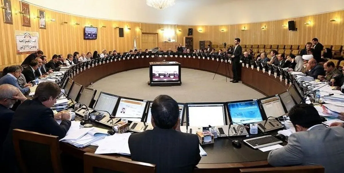 پرداخت حقوق و مزایای کارمندان مشروط شد