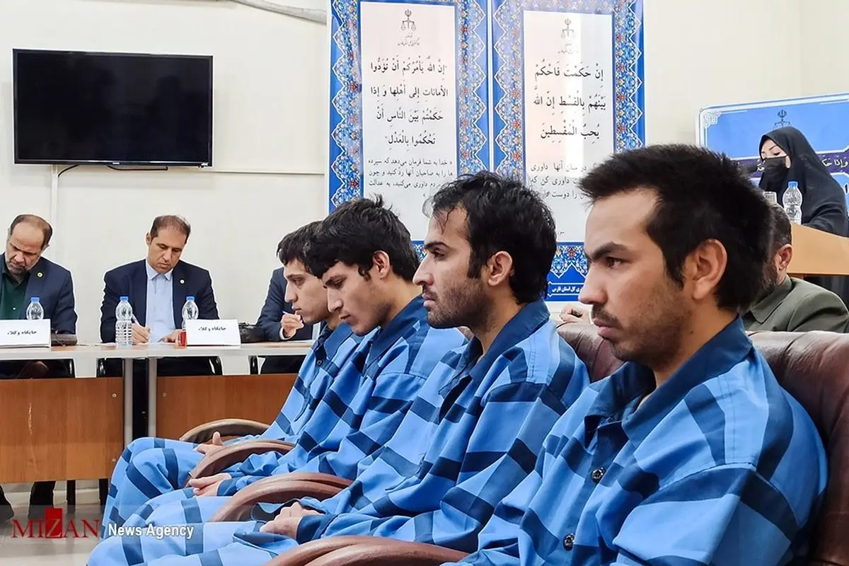 (تصاویر) دادگاه عاملان حمله تروریستی حرم شاهچراغ(ع)
