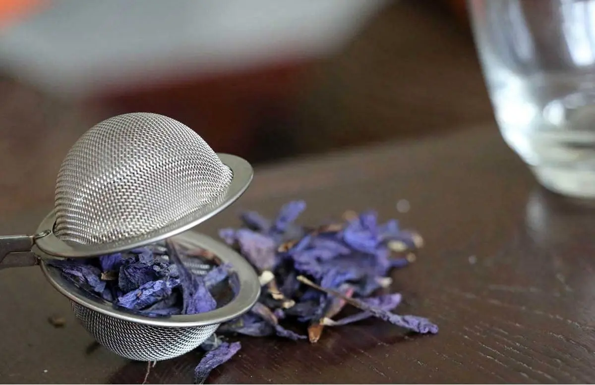 (ویدئو) با این دمنوش خلط پشت حلق از بین میرود