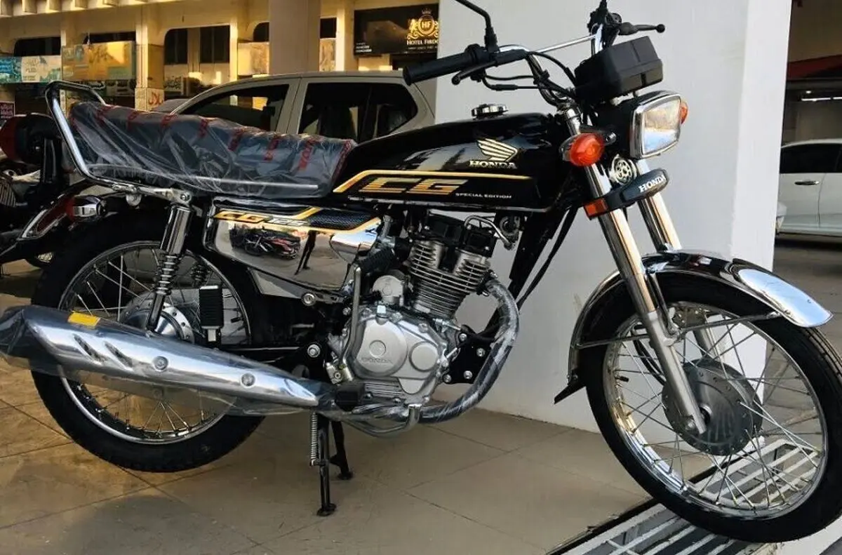 (عکس) هوندا سی‌جی‌۱۲۵ اصل خارج از ایران چقدر می‌ارزد؟