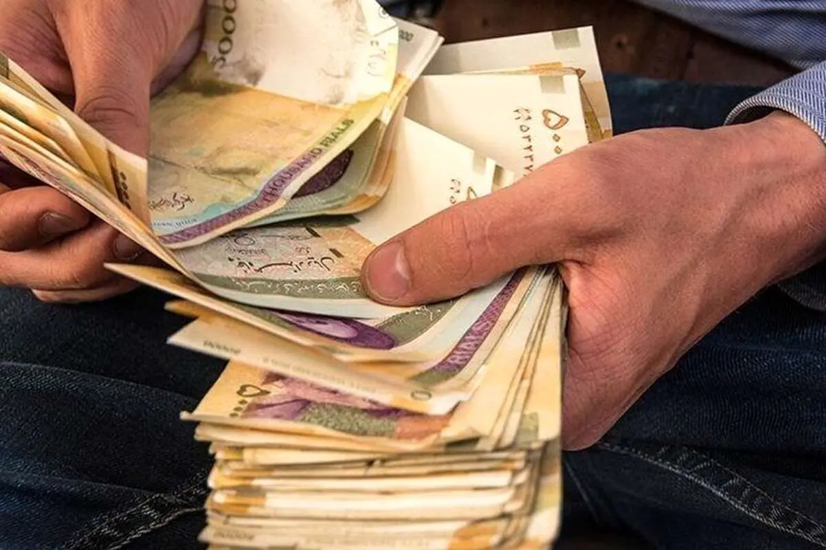 پیشبینی یک کارشناس درباره رقم احتمالی حقوق کارگران/ چراغ سبز دولت به افزایش ۴۰ درصدی حداقل دستمزد؟