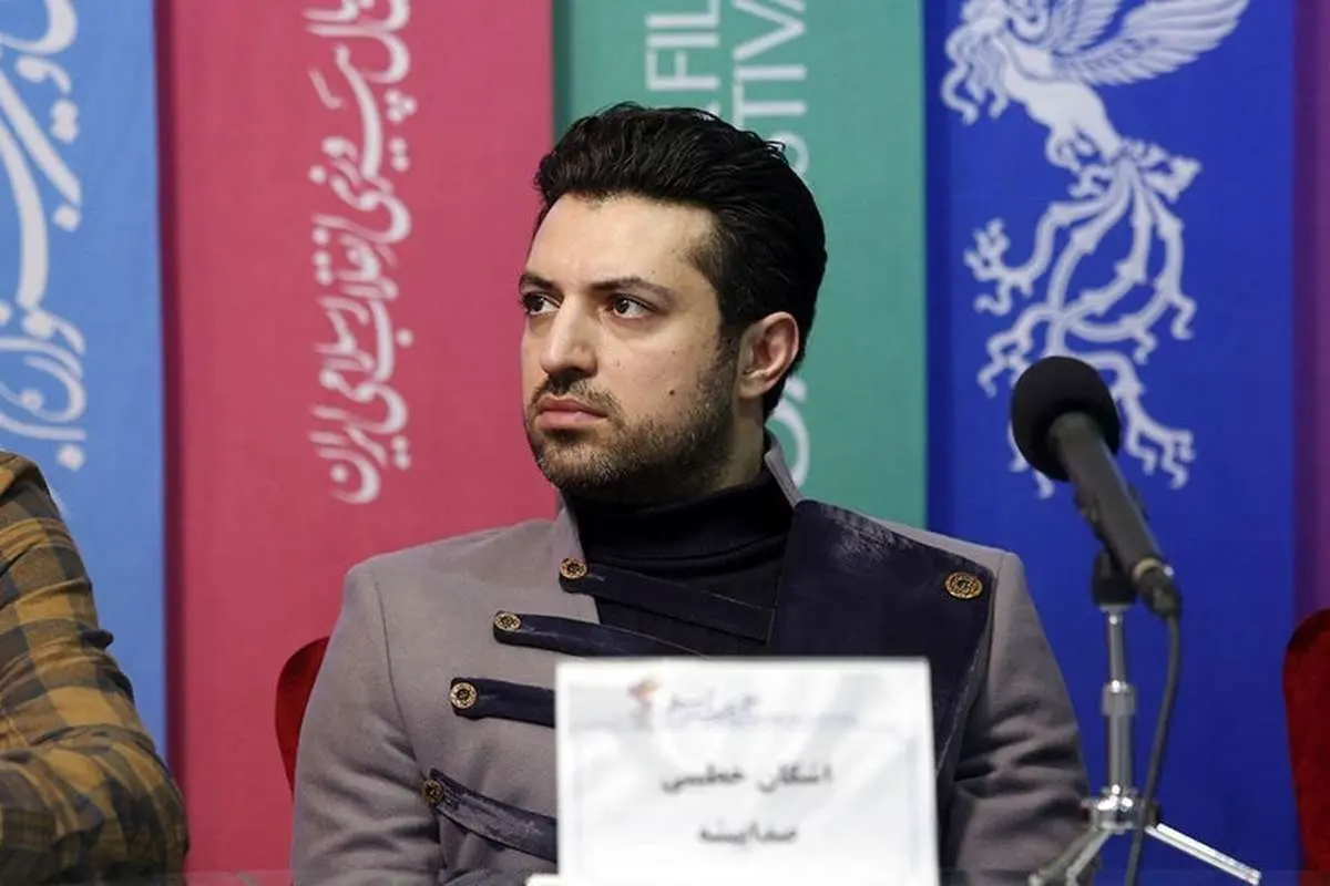 اشکان خطیبی بیش از یک ماه است که مهاجرت کرده؟