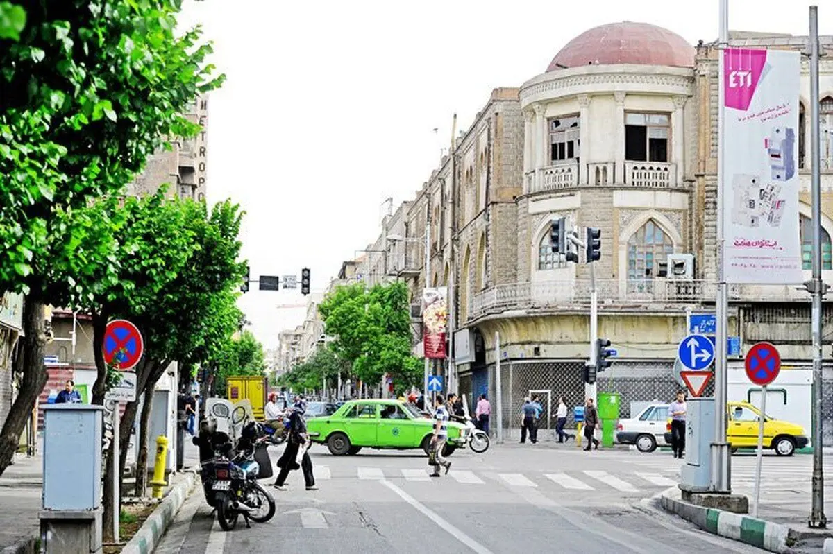 شیک‌پوش‌ها در لوکس‌ترین خیابان شهر تهران