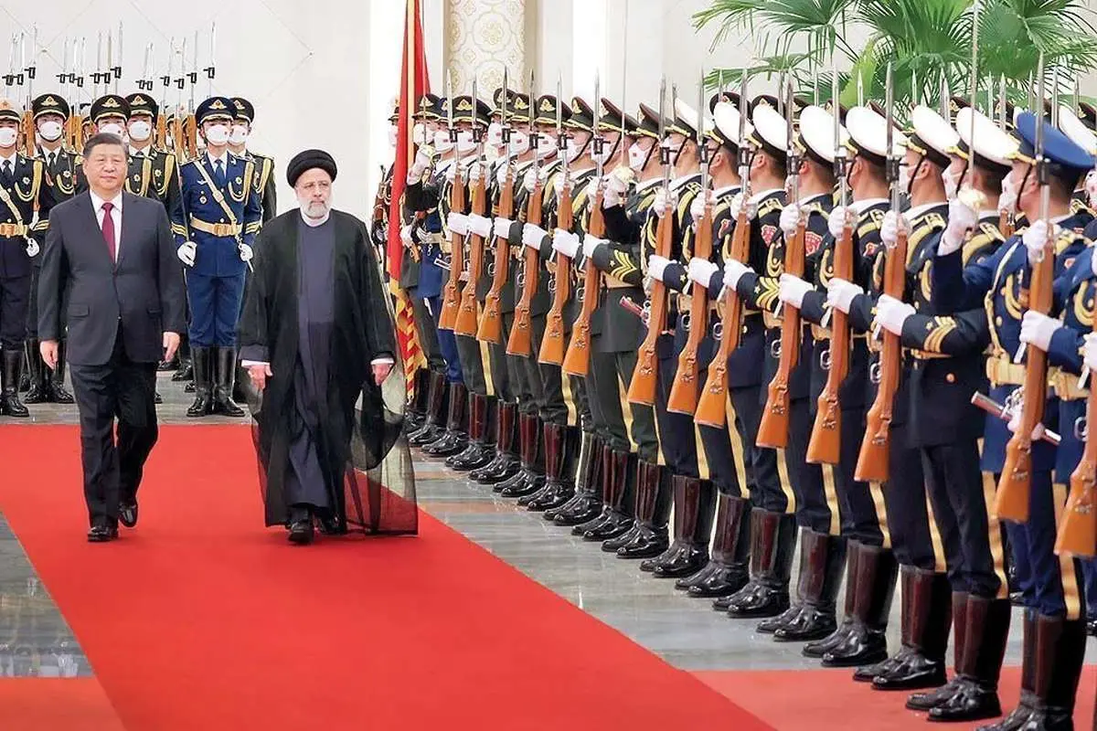 انتقاد روزنامه «جمهوری اسلامی» از سفر رئیسی به چین/ پکن «وعده سر خرمن» داد