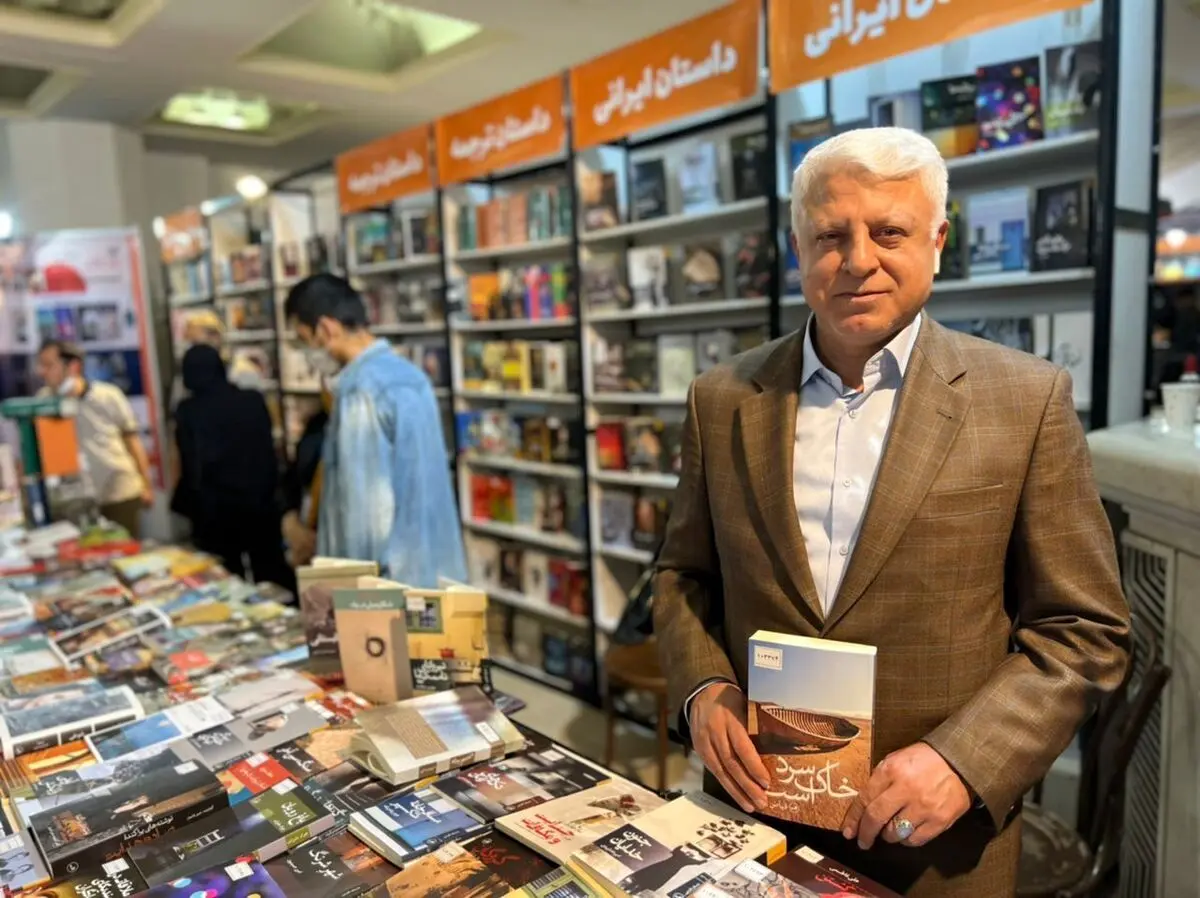 رمانی در حکم تاریخ انقلاب و جنگ