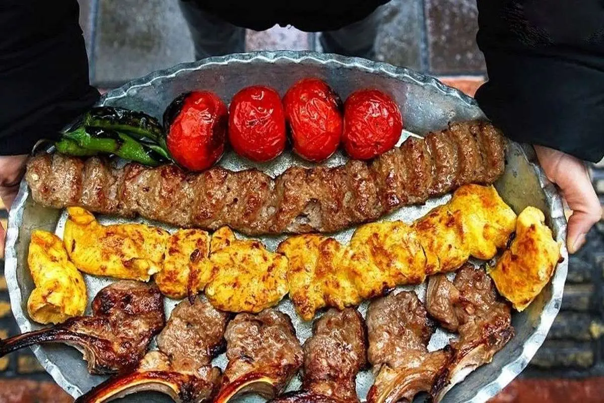 عجیب، اما واقعی؛ ۶ سیخ کباب ۱.۵۰۰.۰۰۰ تومان!