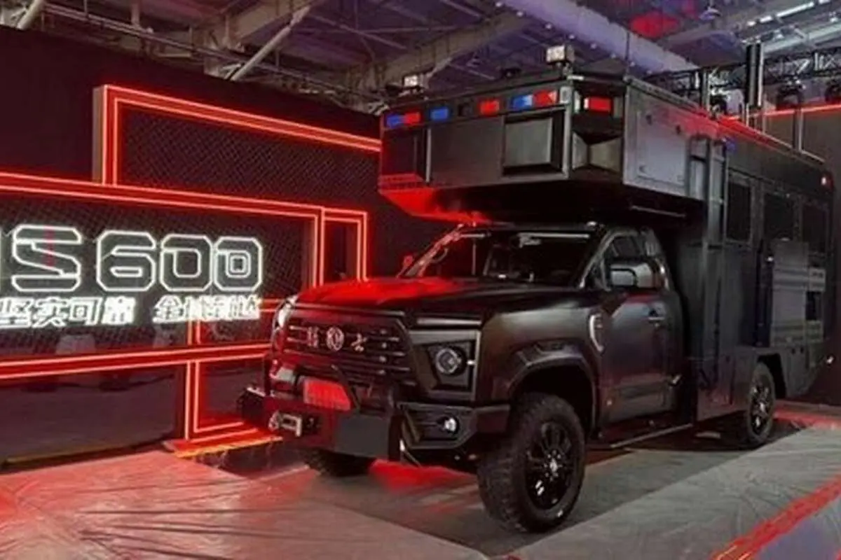 (تصاویر) معرفی کمپر دانگ فنگ واریور؛ این غول چینی یک هتل متحرک است