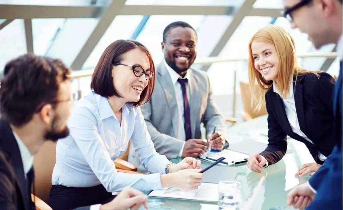 دست پنهانی که رفتار کارکنان را شکل می‌دهد