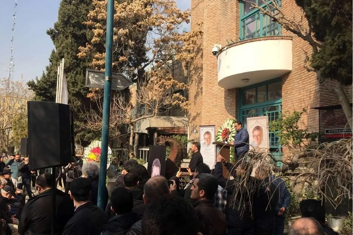 پیکر شهرام عبدلی از مقابل خانه هنرمندان تشییع شد