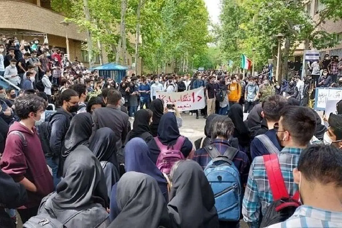 تأخیر دانشگاهها در پیگیری عفو دانشجویان؟