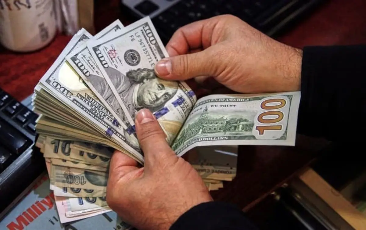 نماینده مجلس: سراغ نداریم کشوری ارزش پول ملی‌اش این‌طور کاهش یافته باشد