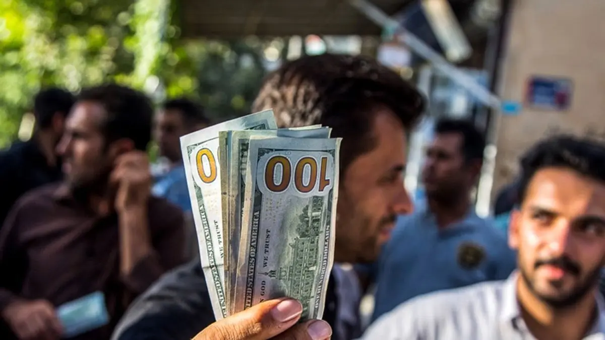 قطار پیشرفت دولت خارج از مسیر است‌
