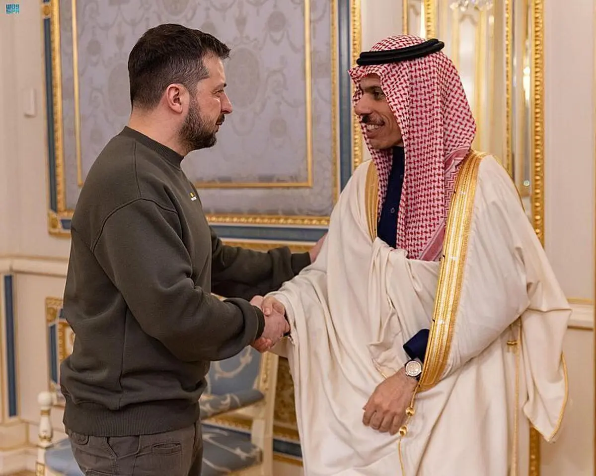بازی دوگانه ریاض با مسکو و کی‌یف
