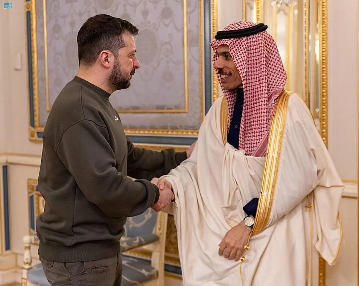 بازی دوگانه ریاض با مسکو و کی‌یف